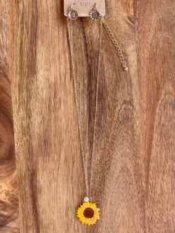 Short Sunflower Pendant With Earrings Set