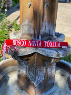 Zarape Para Montura Charra (BUSCO NOVIA TOXICA Rojo/Blanco)