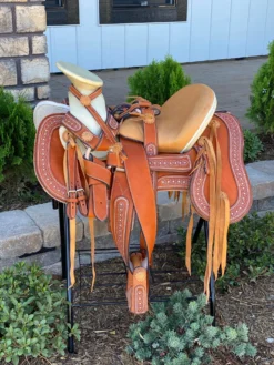 Montura Charra Redonda Con Cantina