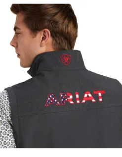MEN'S Ariat Logo 2.0 Softshell Vest In Charcoal Americana Style #10041619
