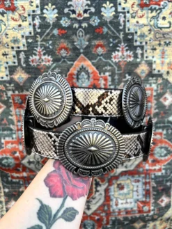 Ariat Women's Fashion Leather Belt (Gray Snake Print) With Conchos