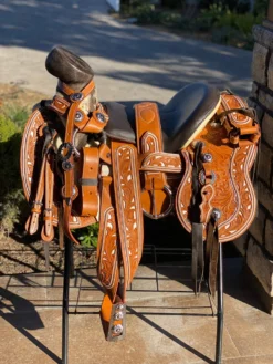 Montura Cola De Pato Con Cantina