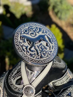 Montura Charra Cola De Pato Con Cantina 7 Montura Charra Cola De Pato Con Cantina -Rodeo Western Sales image d92aca14 fa5a 404c 9bb9 7675fecbd09d scaled