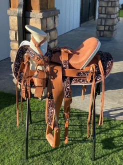 Montura Charra Cincelada Pintada A Mano Cola De Pato