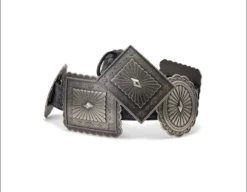 Ariat - Women’s Fashion Belt (Black Embossed Concho Western Belt)