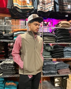 MEN'S Ariat Logo 2.0 Softshell Vest In Banyan Bark Style #10041621